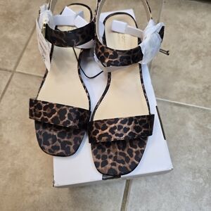 Liz Claiborne Memory Foam  Renny Heeled Cheetah Print Sandal Size 8 Wide